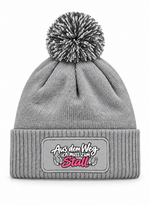 Aus dem Weg ich muss zum Stall - Beanie mit Bommel