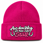 Aus dem Weg ich muss zum Stall - Beanie