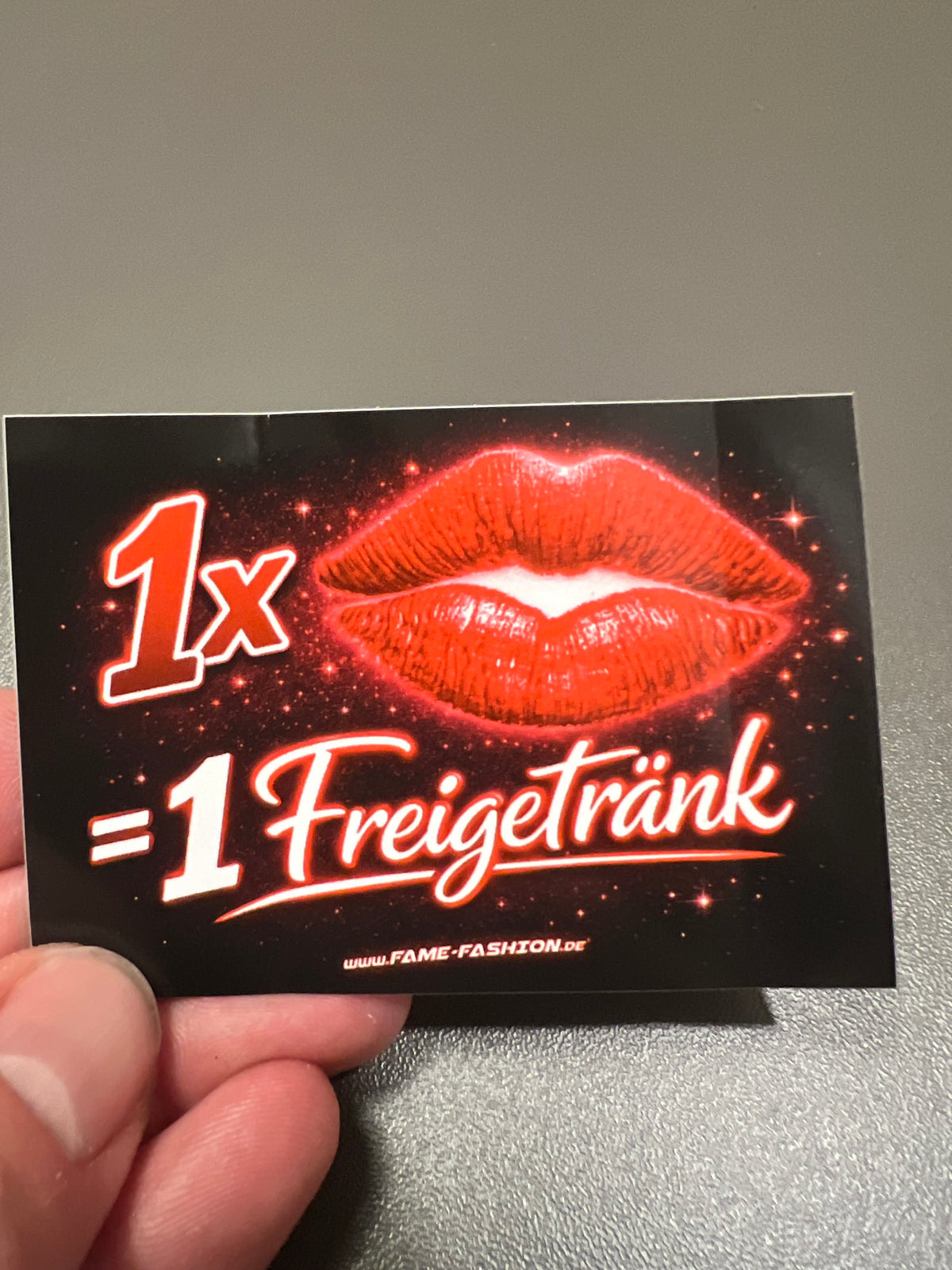 1x Kuss = 1 Freigetränk Malle Sticker